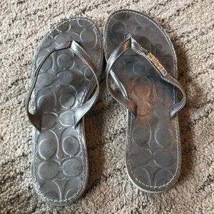 Coach Poppy flip flops